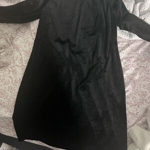 Black Long Sleeve Velvet short Dress